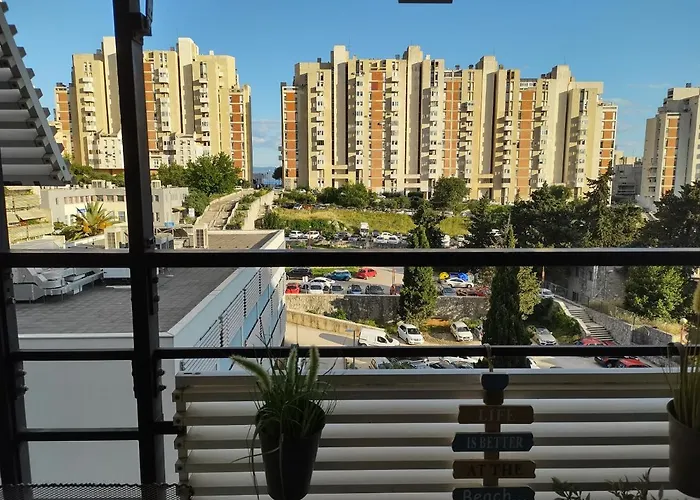 Sunny Day Apartment Split
