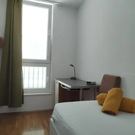 Apartment Sunny Day Split