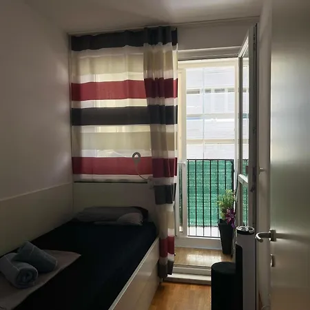 Apartment Sunny Day Split